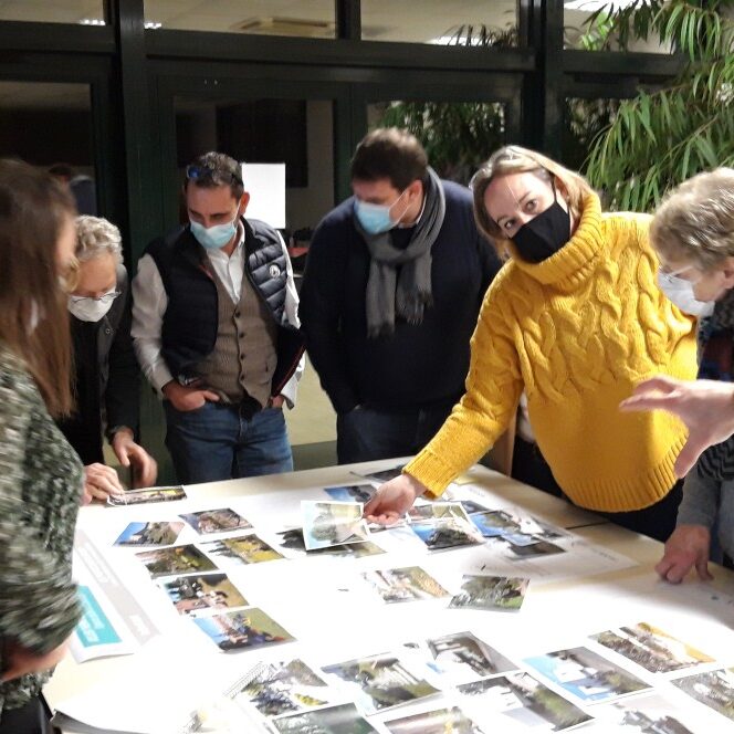 La Chapelle-Saint-Aubin – concertation avec les habitants autour du projet de quartier.